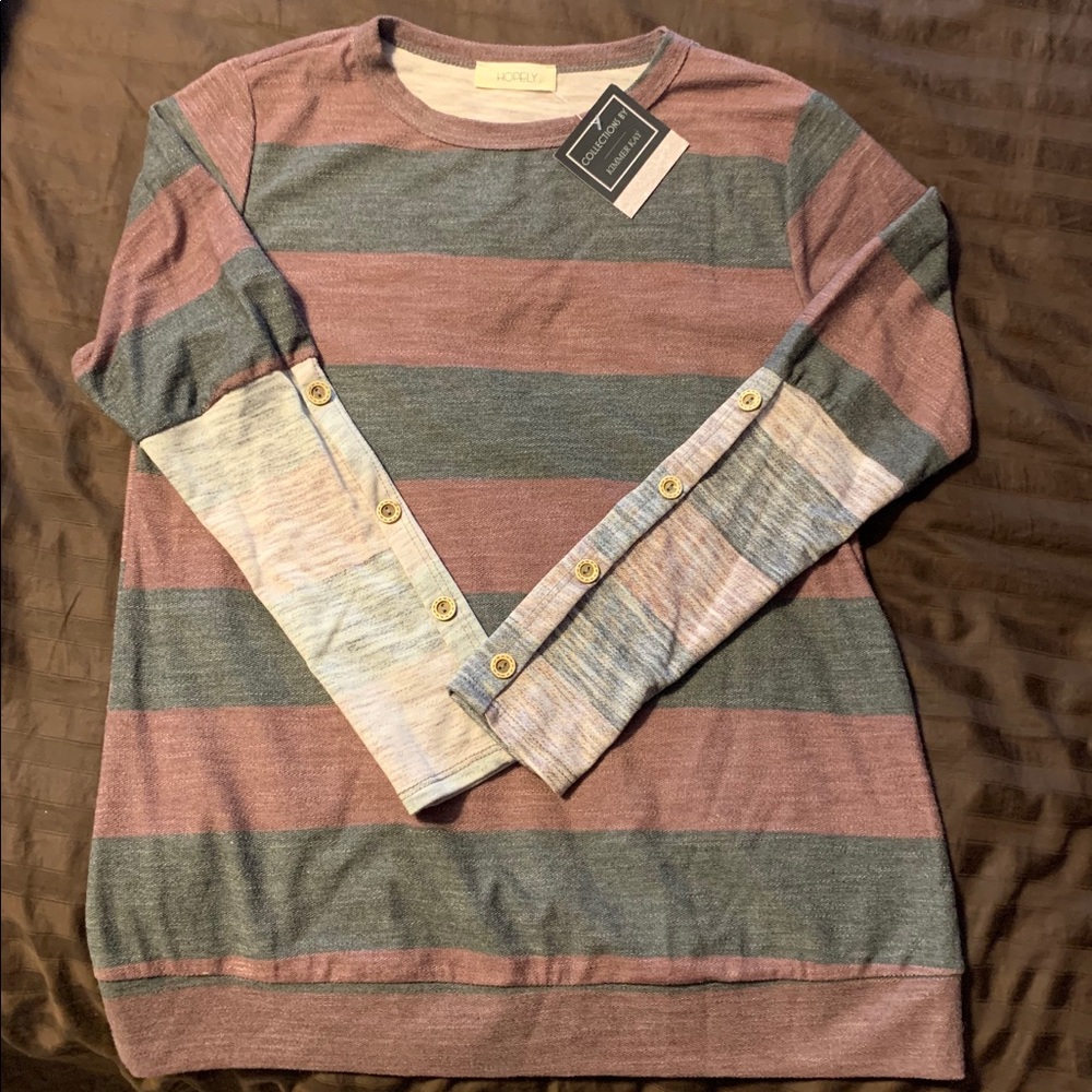 🆕Cute Long Sleeved Top - Picture 3 of 3